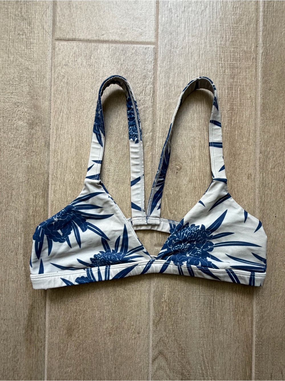 Mikoh Bikini Top Size Medium Color Blue/Gray